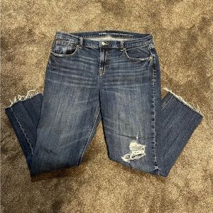 Old Navy Boyfriend Straight Curt Off Jeans